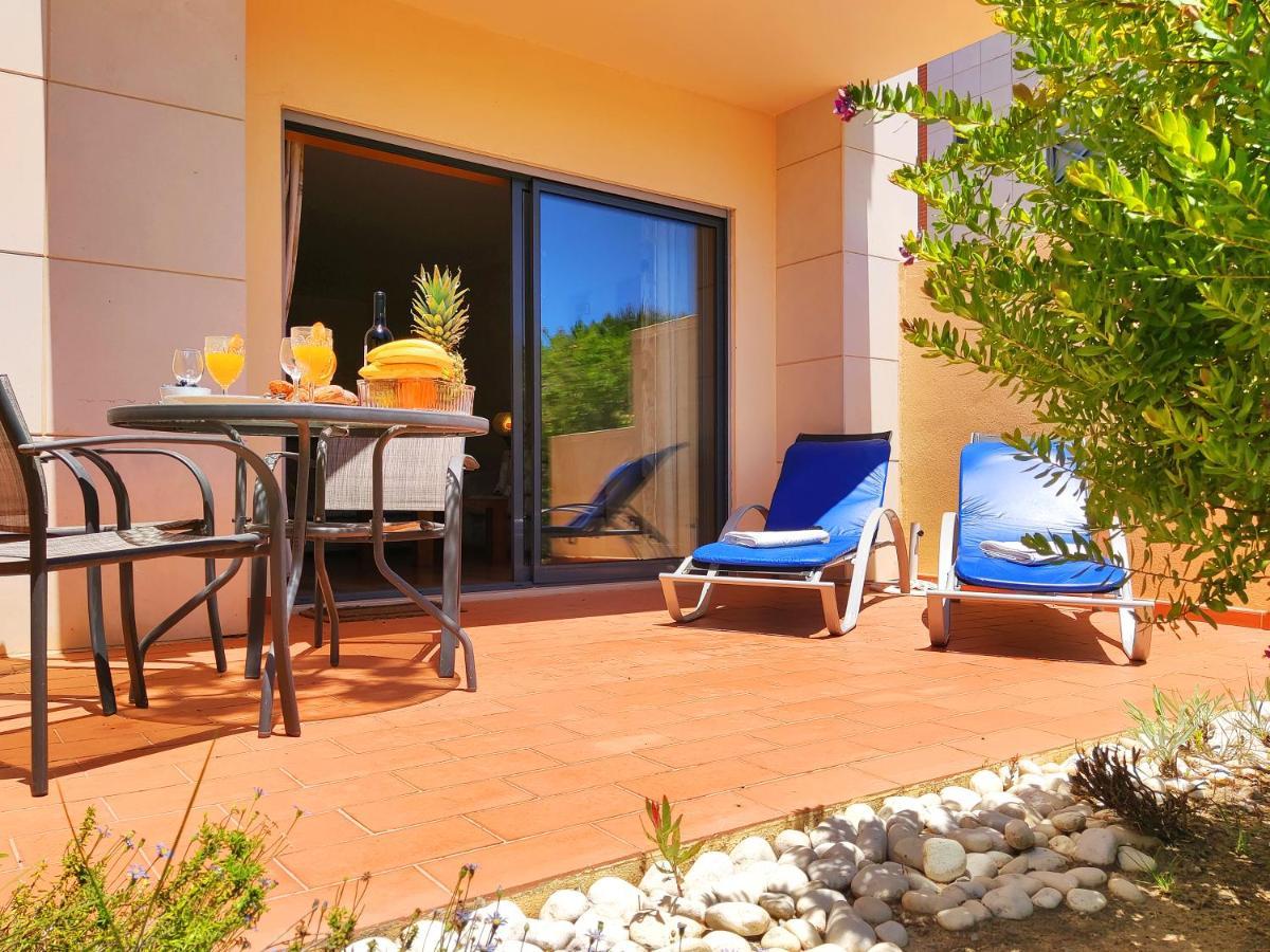 אלבופיירה Fabulous Sunny Pool&Garden Condo By Becherish מראה חיצוני תמונה